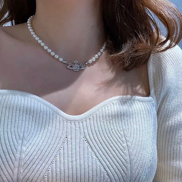 Jewelry - Pearl Necklace